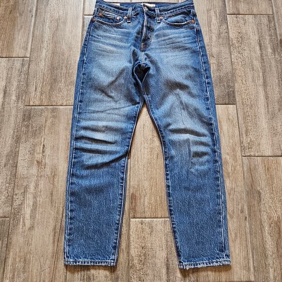 Levi’s Wedgie Jeans Women’s 28 High Rise Straight Leg Medium Wash Denim Y2K - Picture 1 of 12